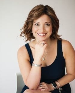 deirdre_dawn_nero_27575875l-profile