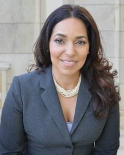 elsa-i-martinez-31012357-profile-l